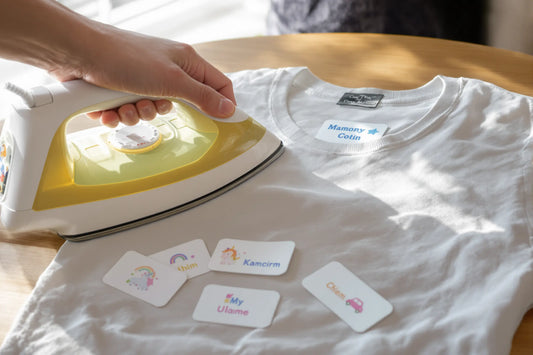 Marquer affaires sans coudre : guide complet des étiquettes