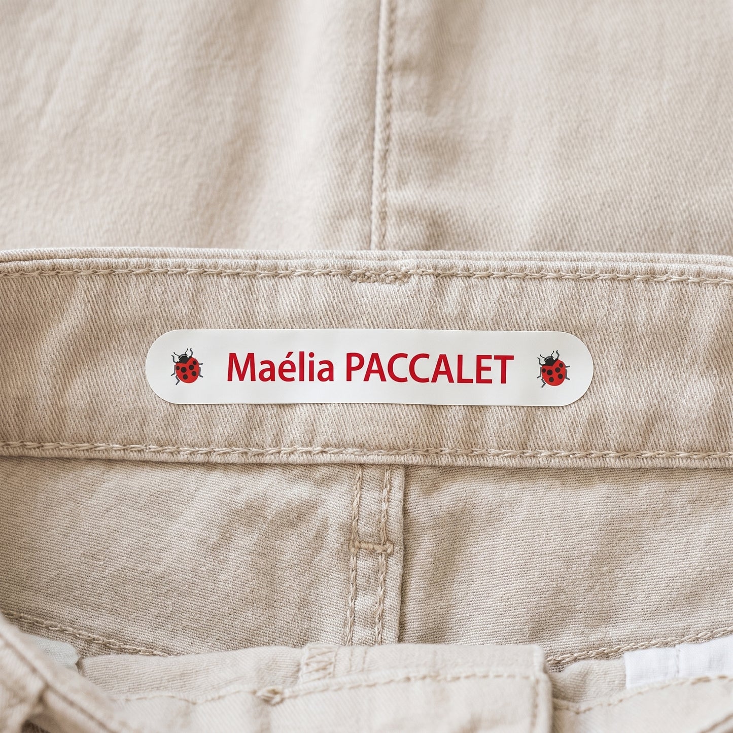 Étiquettes Thermocollantes Personnalisées pour Vêtements